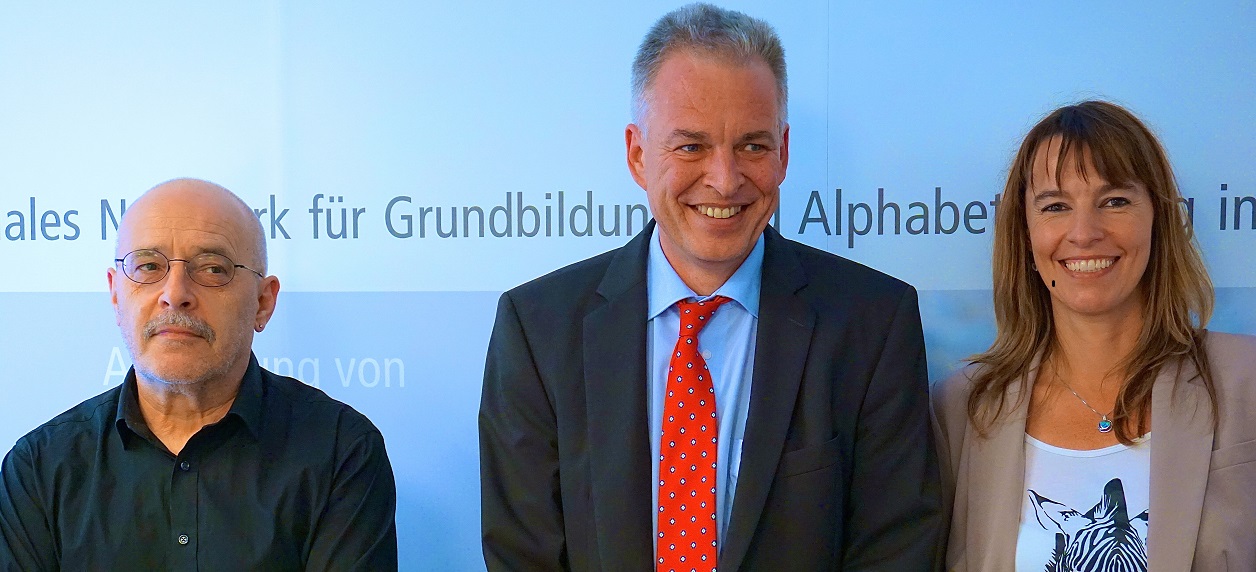 Wolfgang Veiglhuber, Matthias Jena und Sabine Eger stellen das MENTO-Projekt vor.